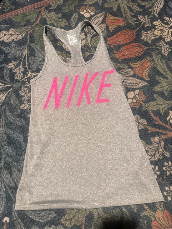Nike Tops - Nike Heather Gray Tank Top with Bright Pink Logo